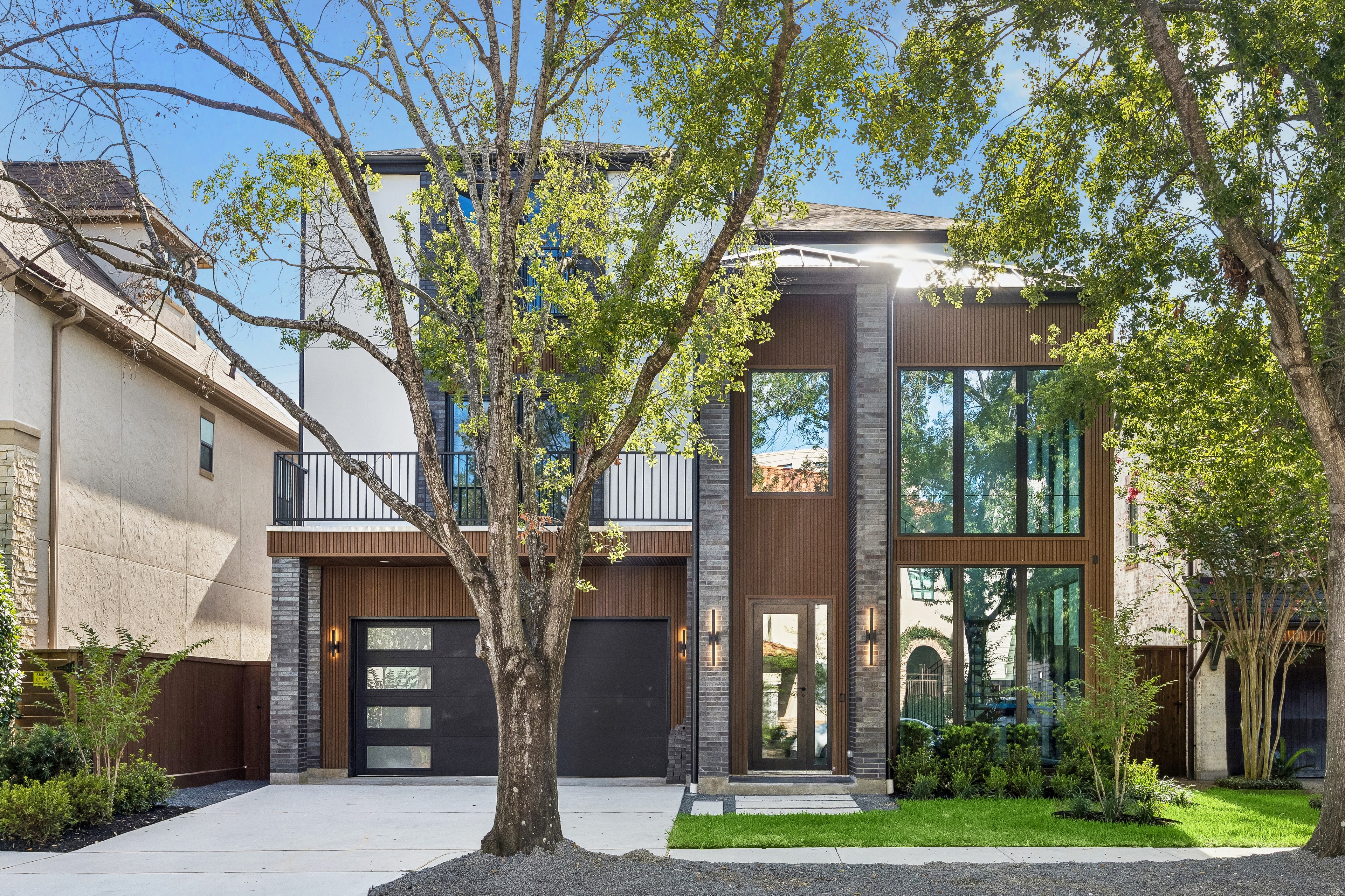 1606 Hazard Street — River Oaks Shopping Area, Houston, TX