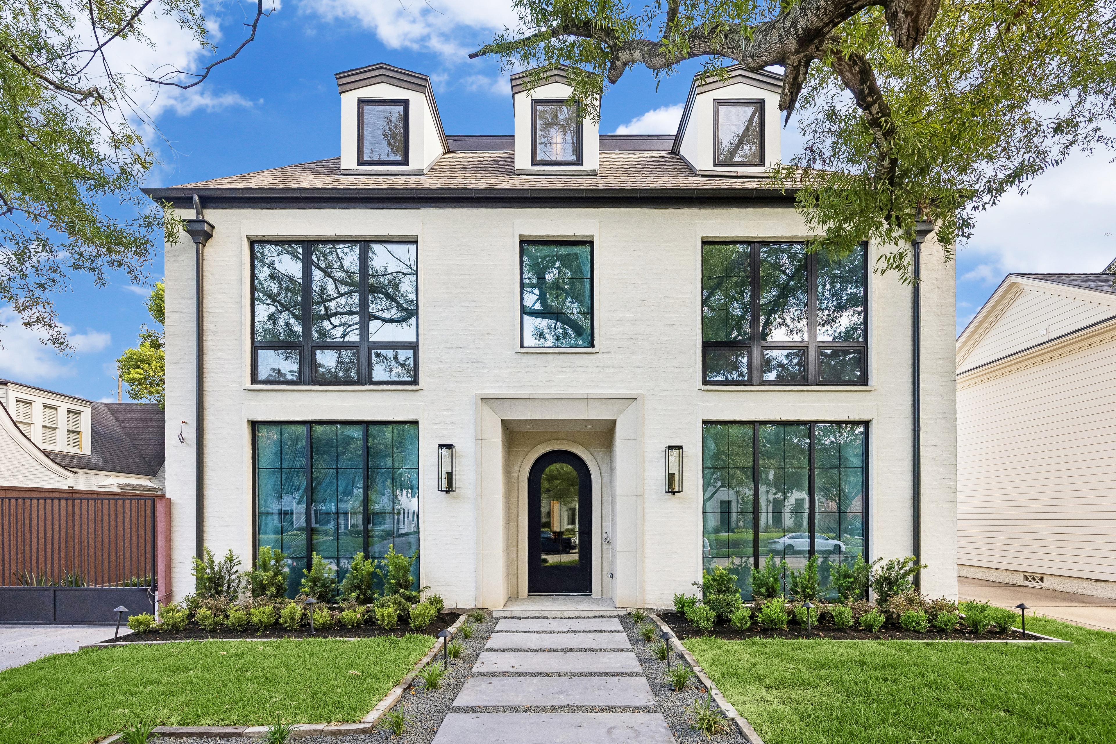 2217 Pelham Drive — River Oaks, Houston, TX